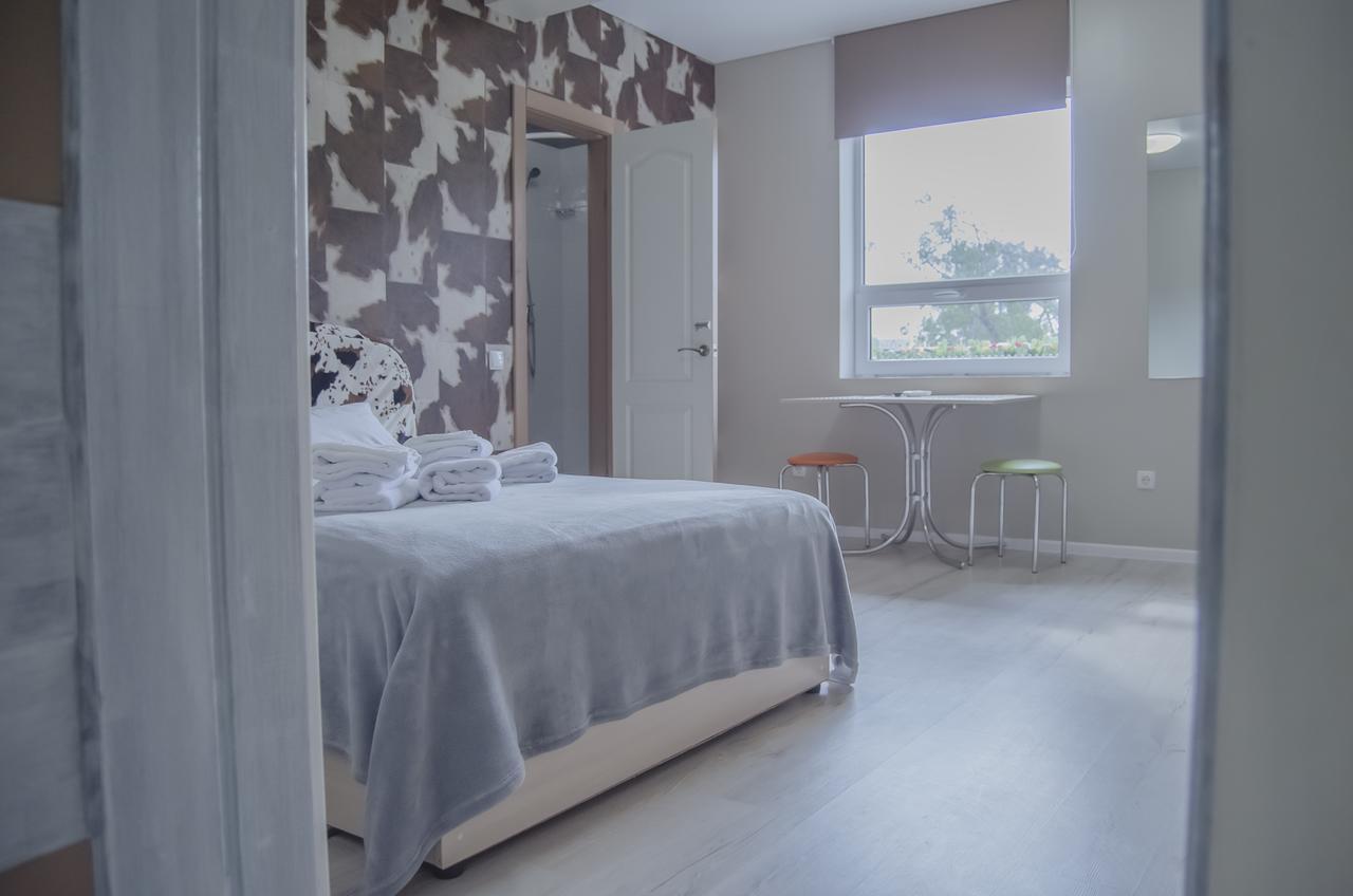 Kolibri Hotel Odesa Room photo